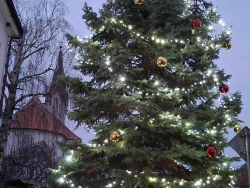 Adventní setkání spojené s rozsvícením vánočního stromu Adventní setkání spojené s rozsvícením vánočního stromu