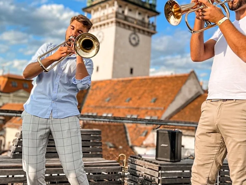 Živá hudba U Zajíce - Muzikanti na tripu Živá hudba U Zajíce - Muzikanti na tripu