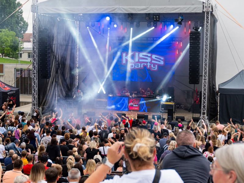 90's KISSPARTY live Mikulov