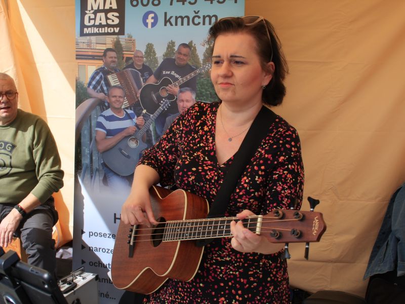 Živá hudba v Pivnici Golem