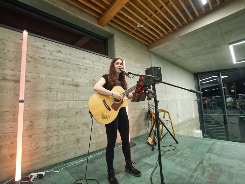 Letní gril & live music s Verčou Valovou