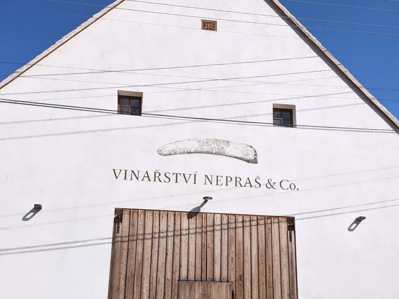 Prvomájový otevřený sklep