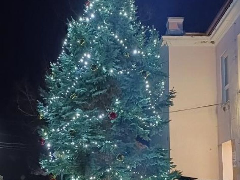 Adventní setkání spojené s rozsvícením vánočního stromu