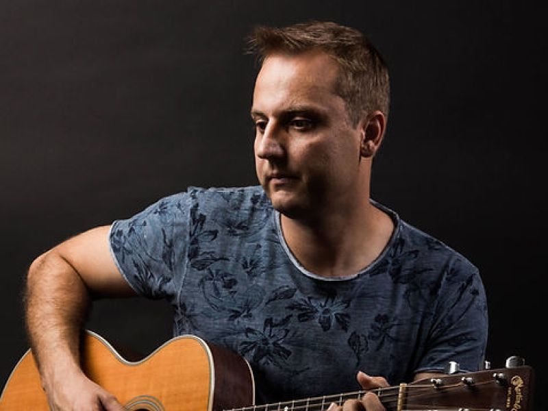 Živá hudba U Zajíce - Petr Simandel Živá hudba U Zajíce - Petr Simandel